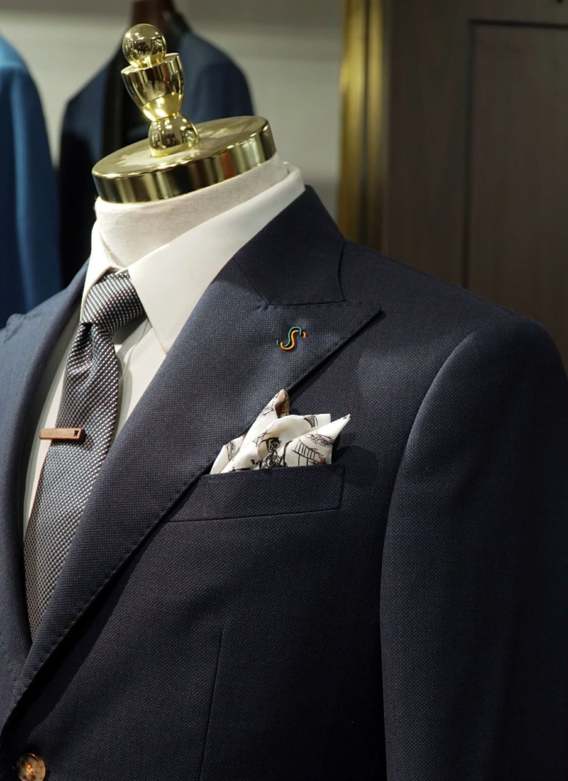 May Đo Tại Nhà Tại Phường Nhơn Đức – Dịch Vụ May Suit Tận Nơi